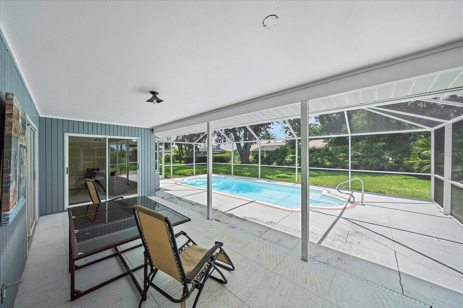 MEADOW RUN AT JACARANDA - Residential