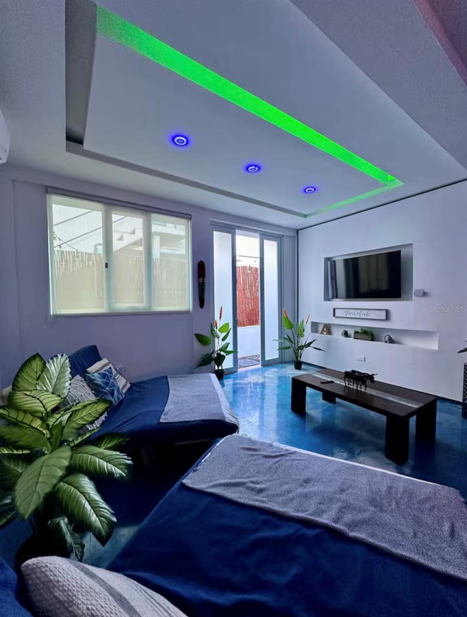 VAZQUEZ COTTO RUBEN OMAR - Residential