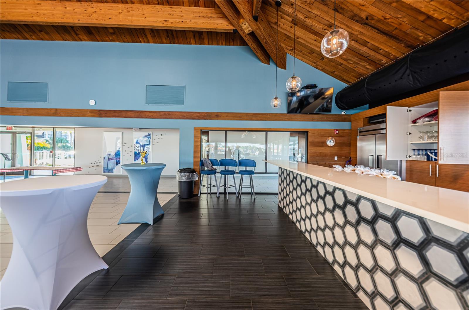 COURAGEOUS THE CONDO - Residential