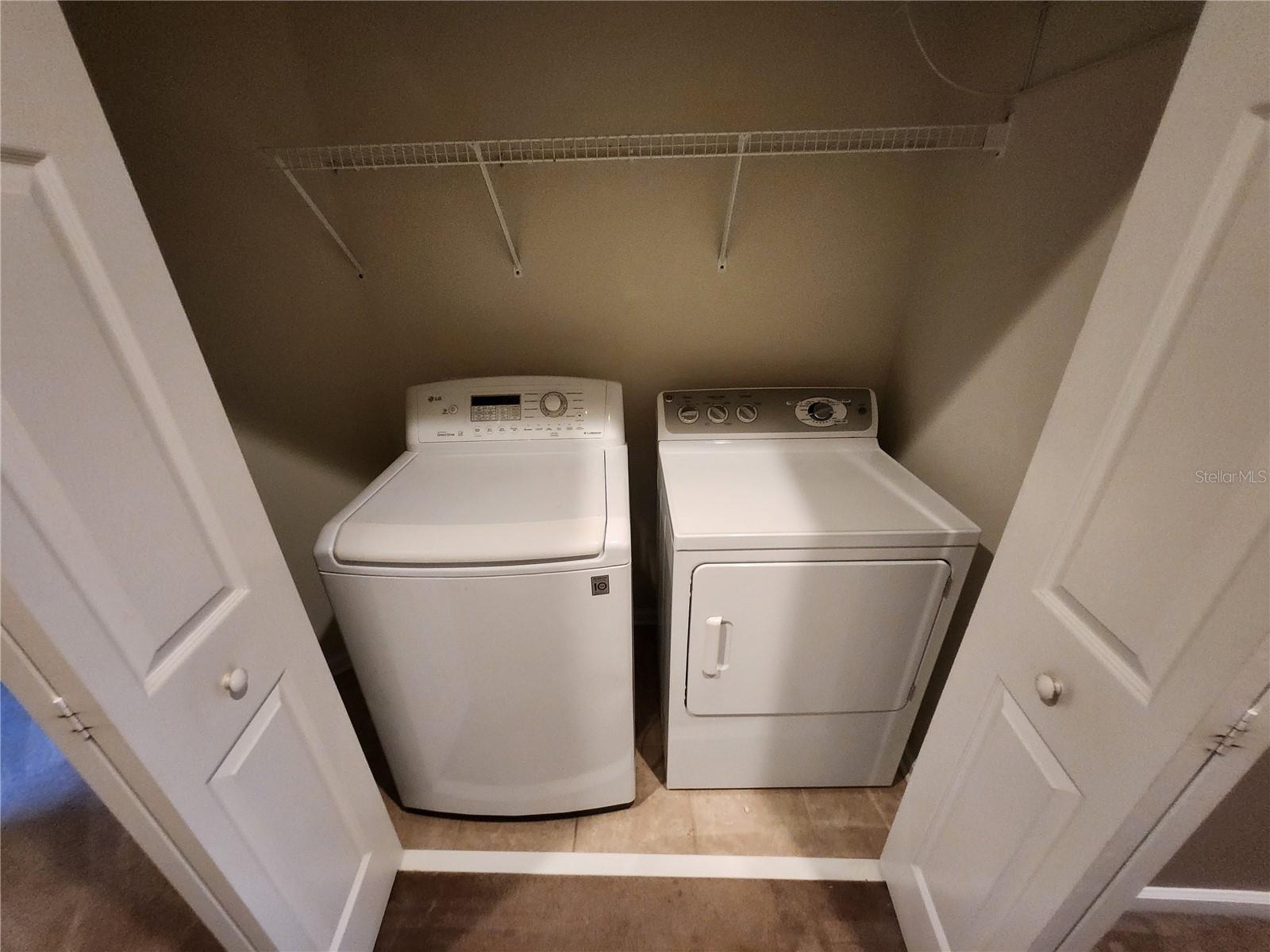 VENTURA BAY TWNHMS - Residential Lease