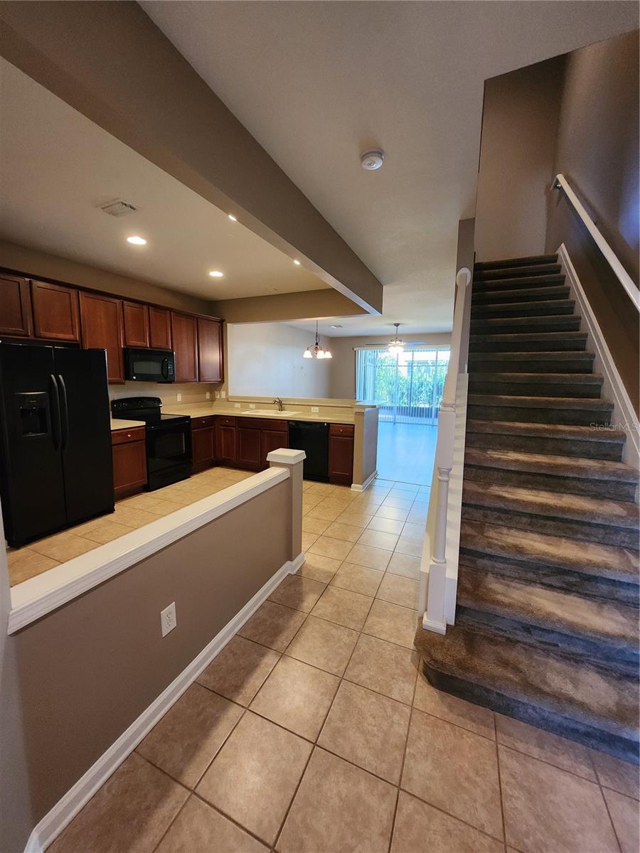 VENTURA BAY TWNHMS - Residential Lease