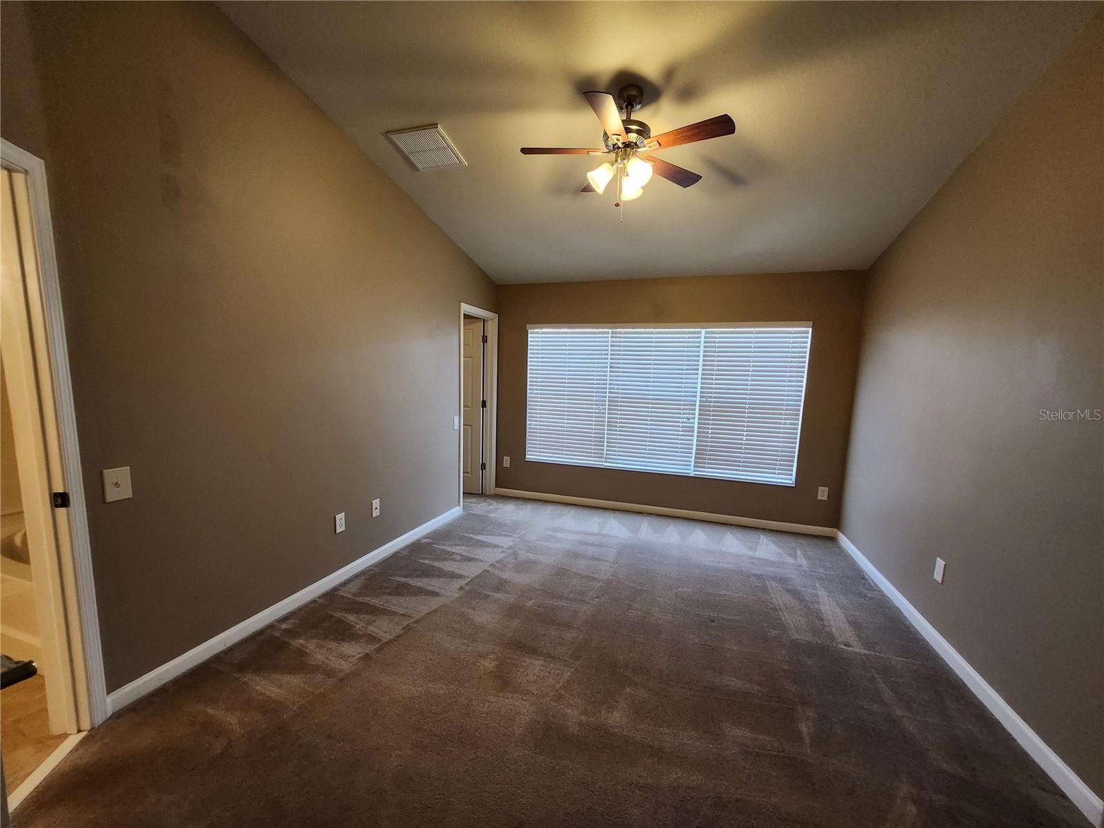 VENTURA BAY TWNHMS - Residential Lease