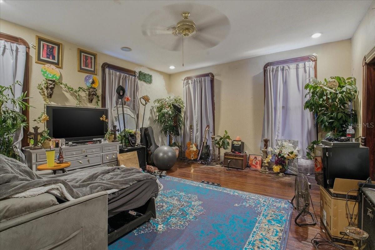 KENNEDYS TAMPA HEIGHTS - Residential