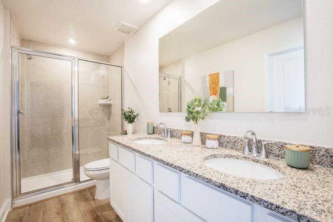 MOUNT PLMOUTH GREEN - Residential