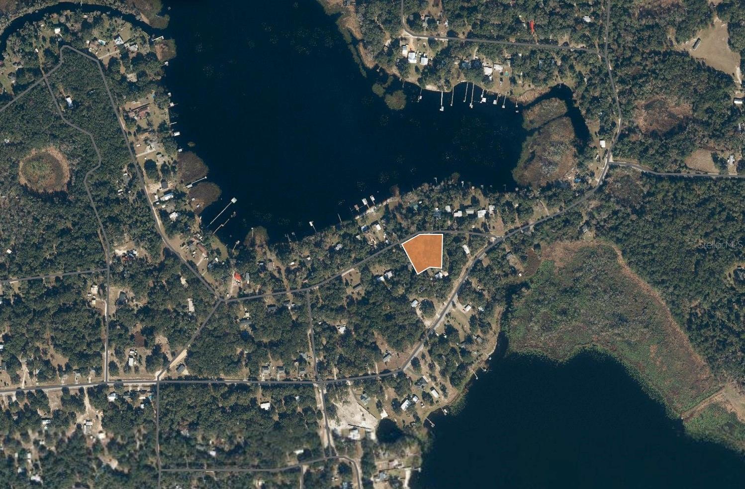 FOUR LAKES COMMUNITY - Residential