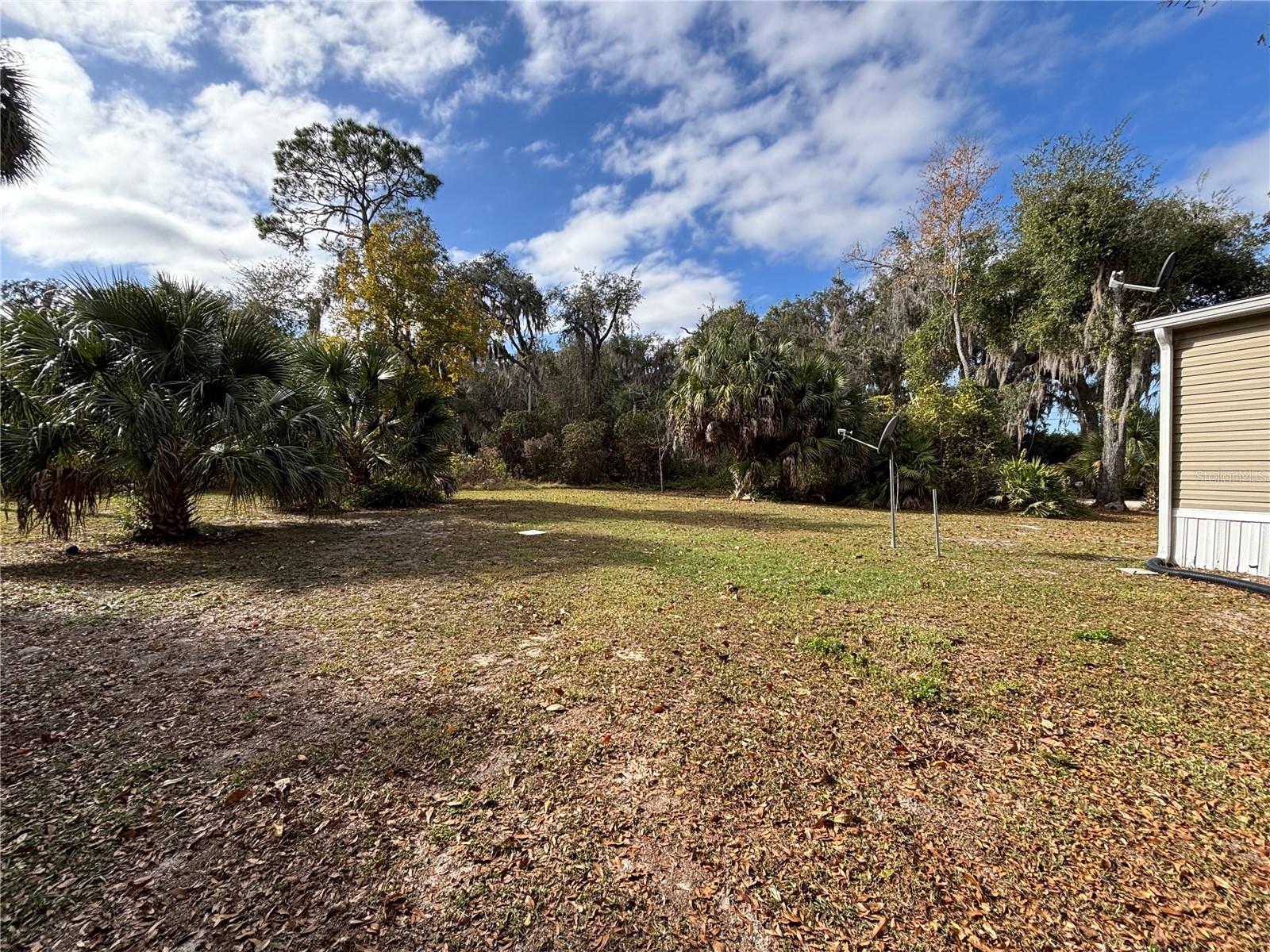 FOUR LAKES COMMUNITY - Residential