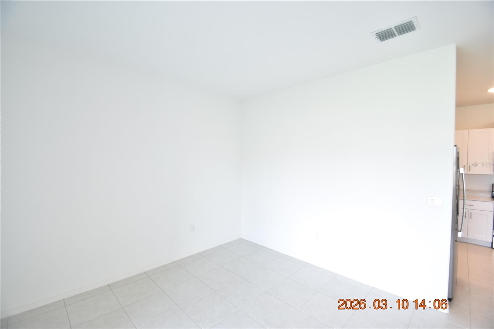 TOWNES/LK THOMAS PH 1 - Residential Lease