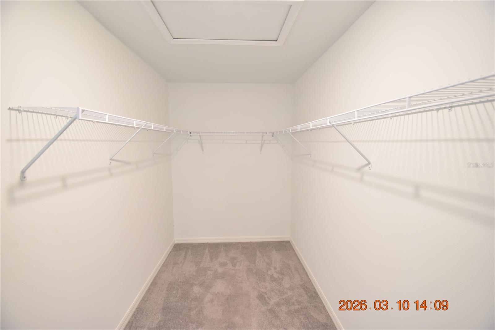 TOWNES/LK THOMAS PH 1 - Residential Lease