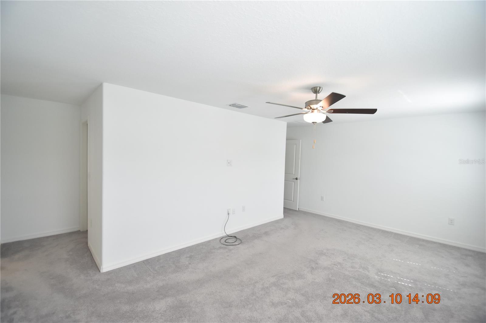 TOWNES/LK THOMAS PH 1 - Residential Lease