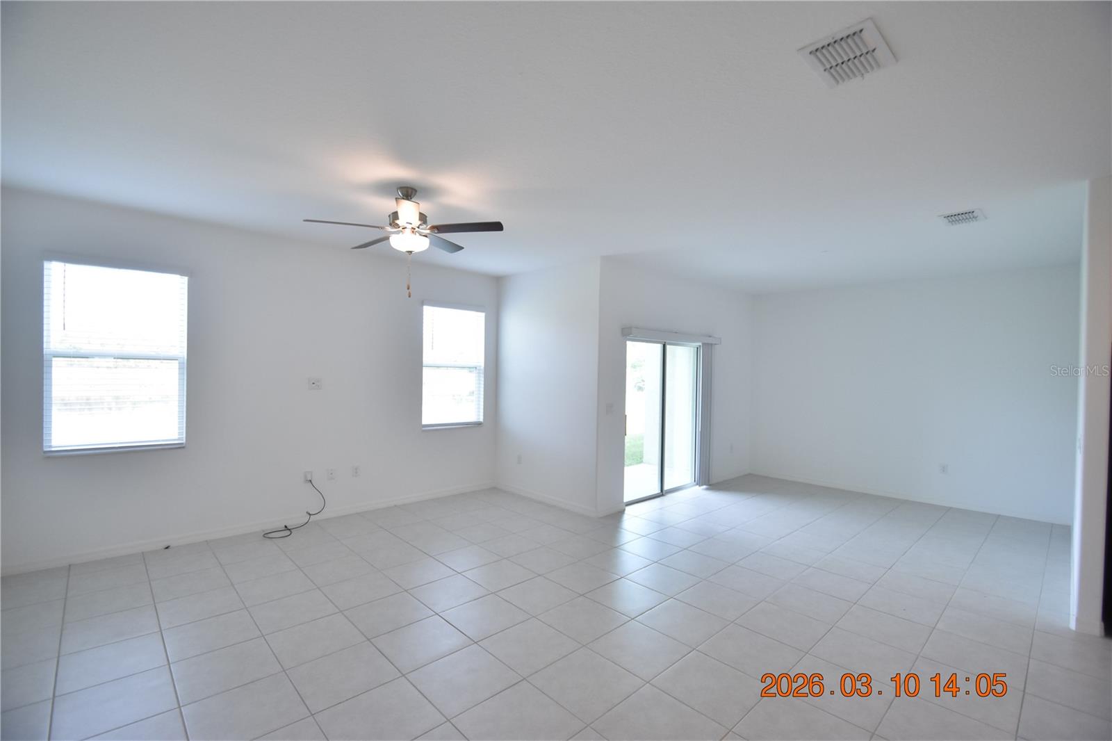 TOWNES/LK THOMAS PH 1 - Residential Lease