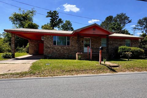 Photo of 2893 Eva Mae Street, Marianna, FL 32448 (MLS # O6399345)