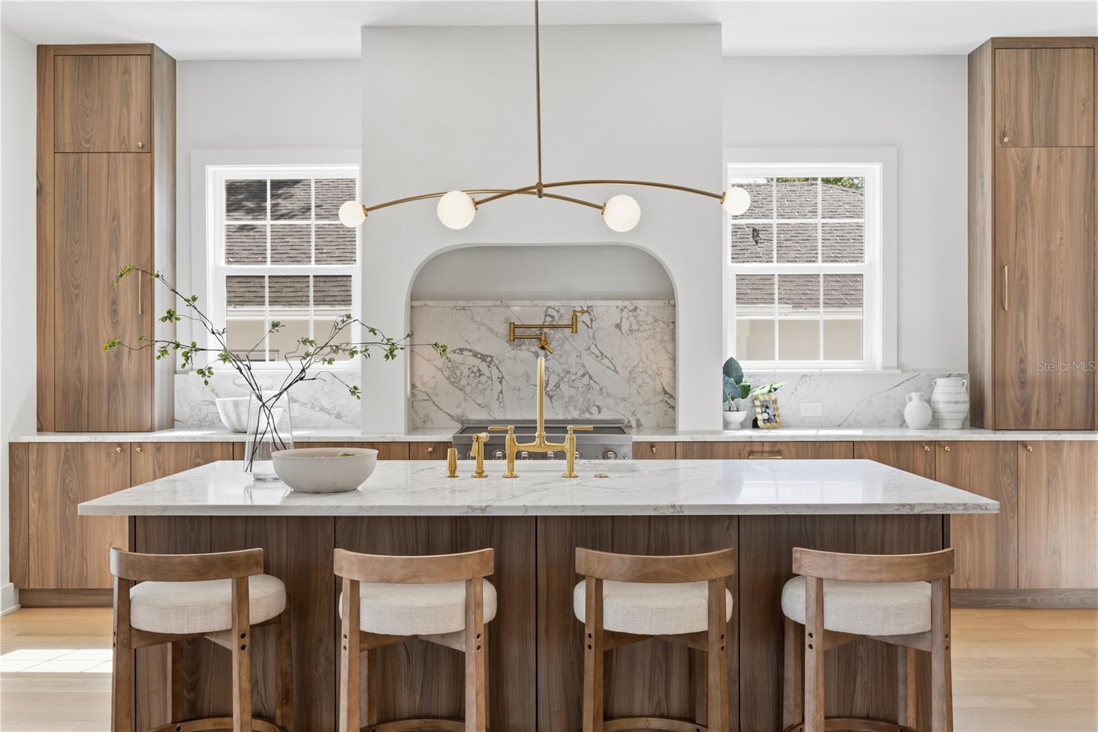 LA SALLE GARDENS - Residential