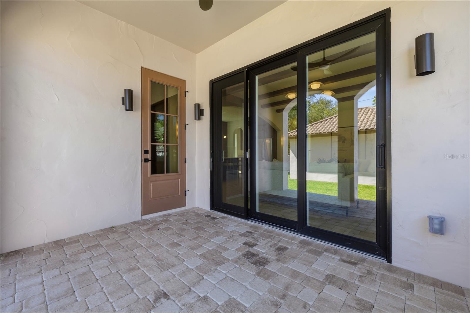 LA SALLE GARDENS - Residential