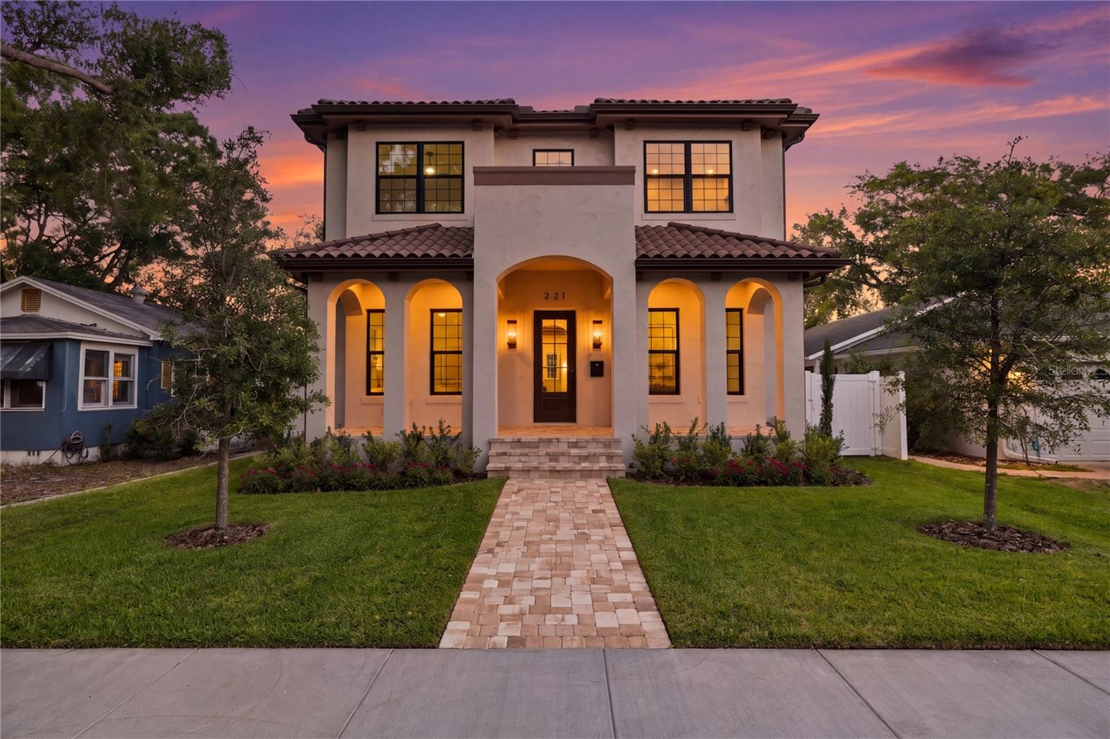 LA SALLE GARDENS - Residential