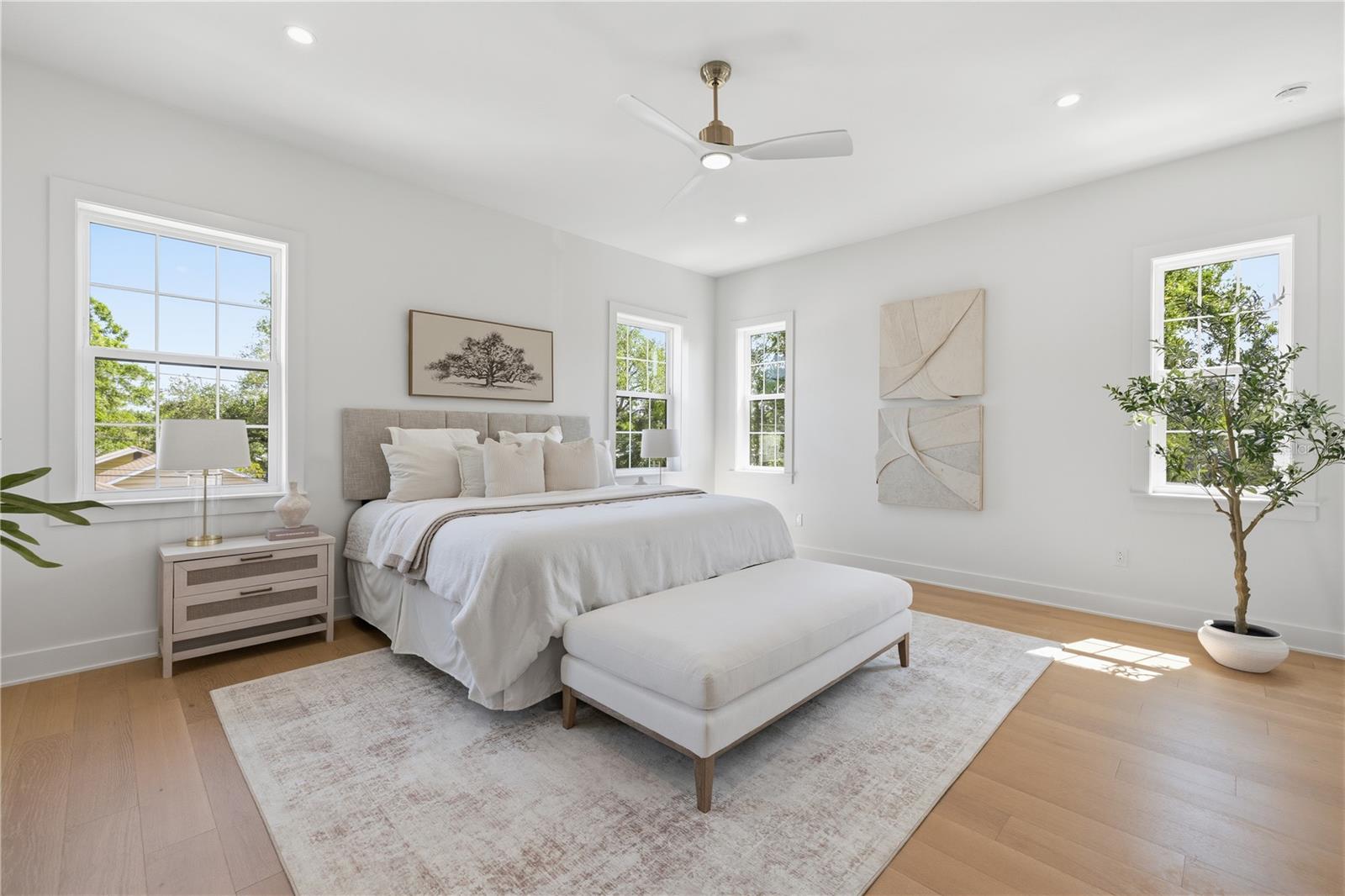 LA SALLE GARDENS - Residential