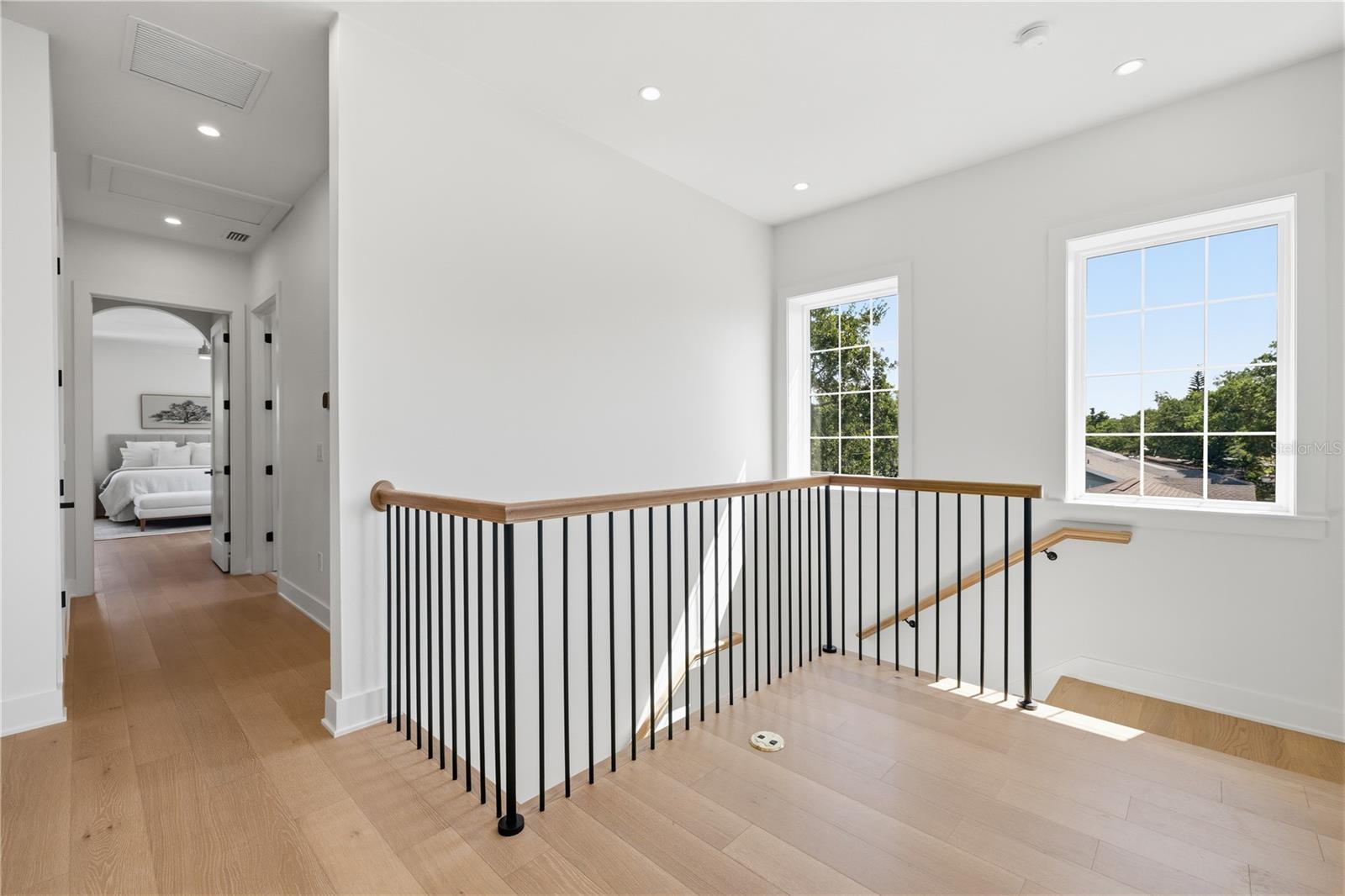 LA SALLE GARDENS - Residential