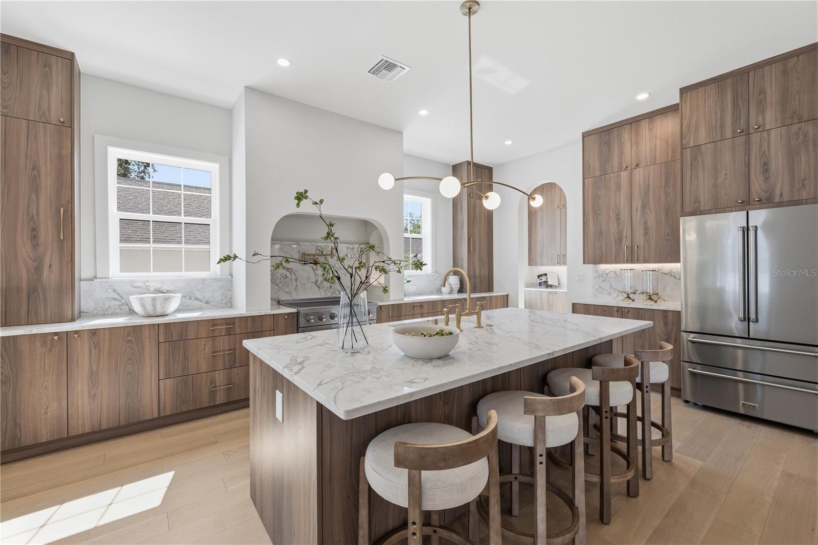 LA SALLE GARDENS - Residential