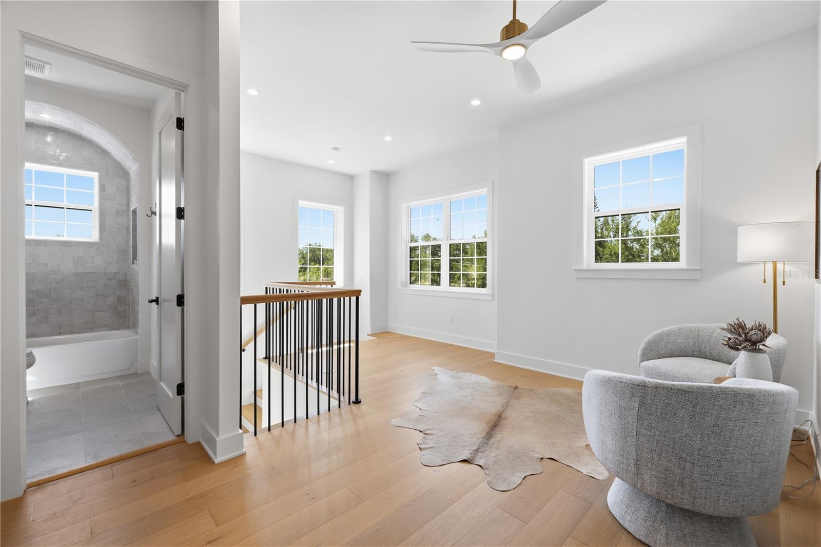 LA SALLE GARDENS - Residential