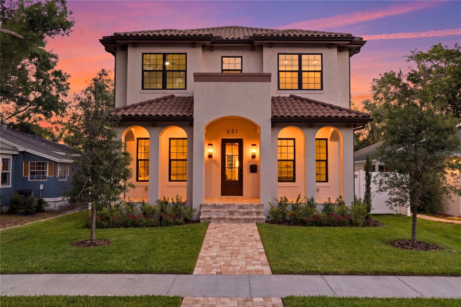 LA SALLE GARDENS - Residential