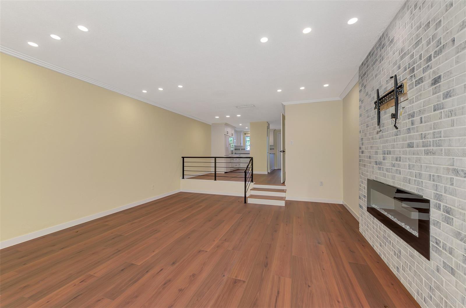 VENICE TOWN HOUSE - Residential