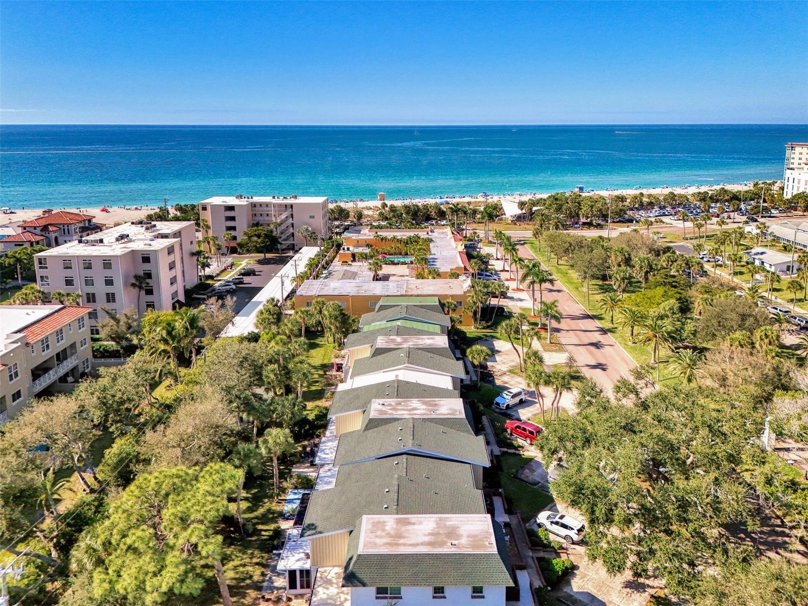 VENICE TOWN HOUSE - Residential