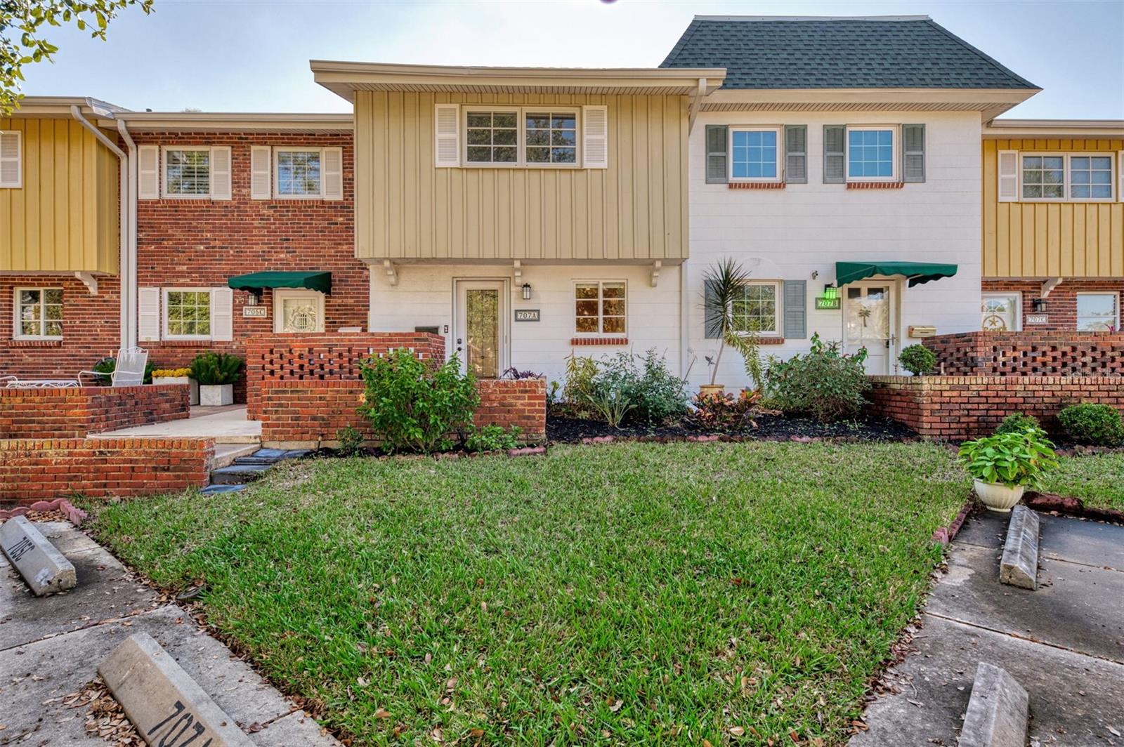 VENICE TOWN HOUSE - Residential