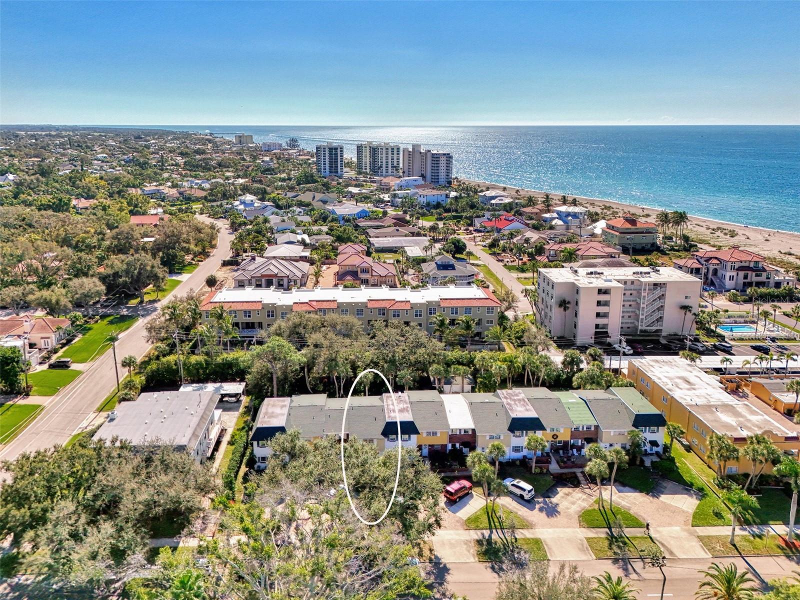 VENICE TOWN HOUSE - Residential