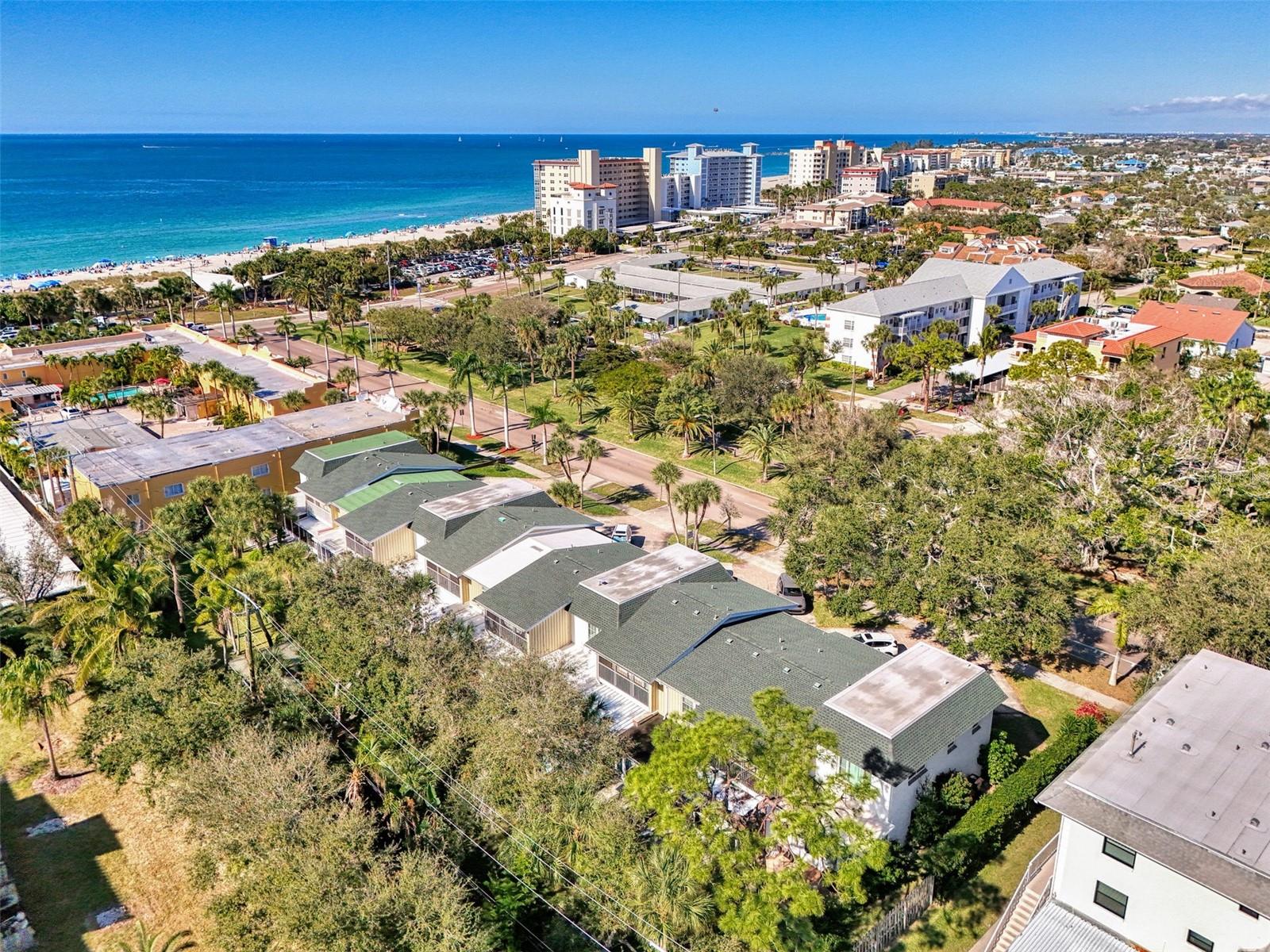 VENICE TOWN HOUSE - Residential