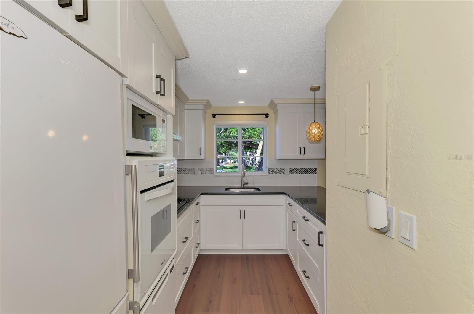 VENICE TOWN HOUSE - Residential