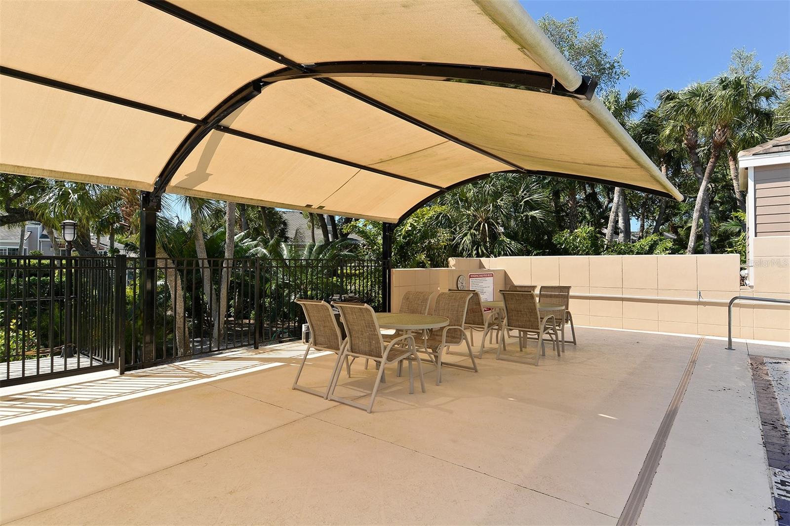 WINDING OAKS - Residential