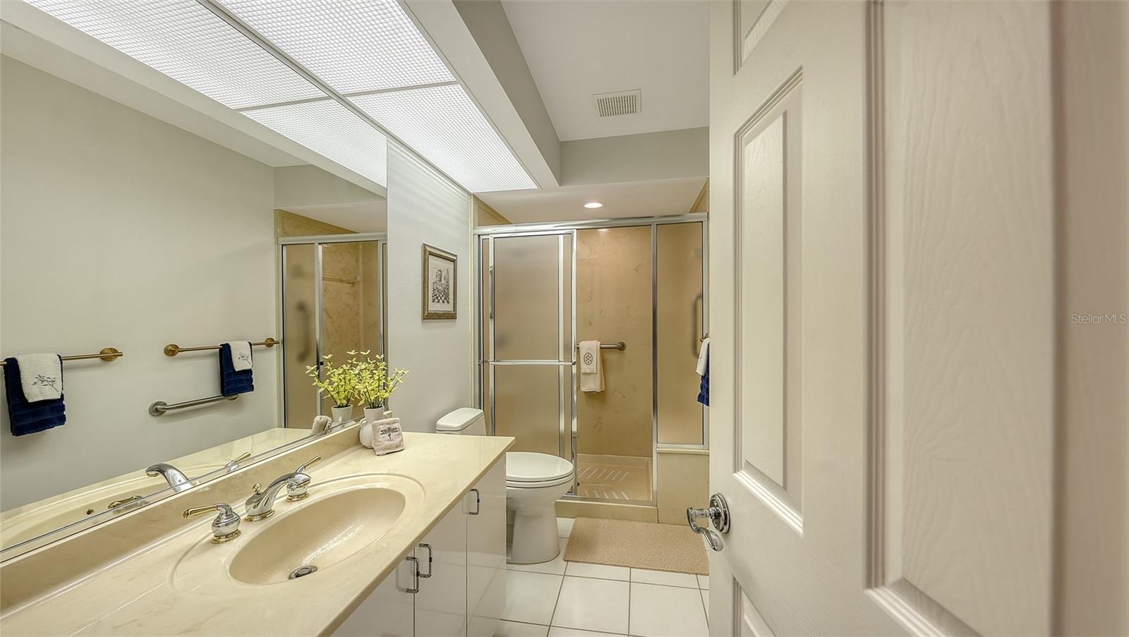 WINDING OAKS - Residential