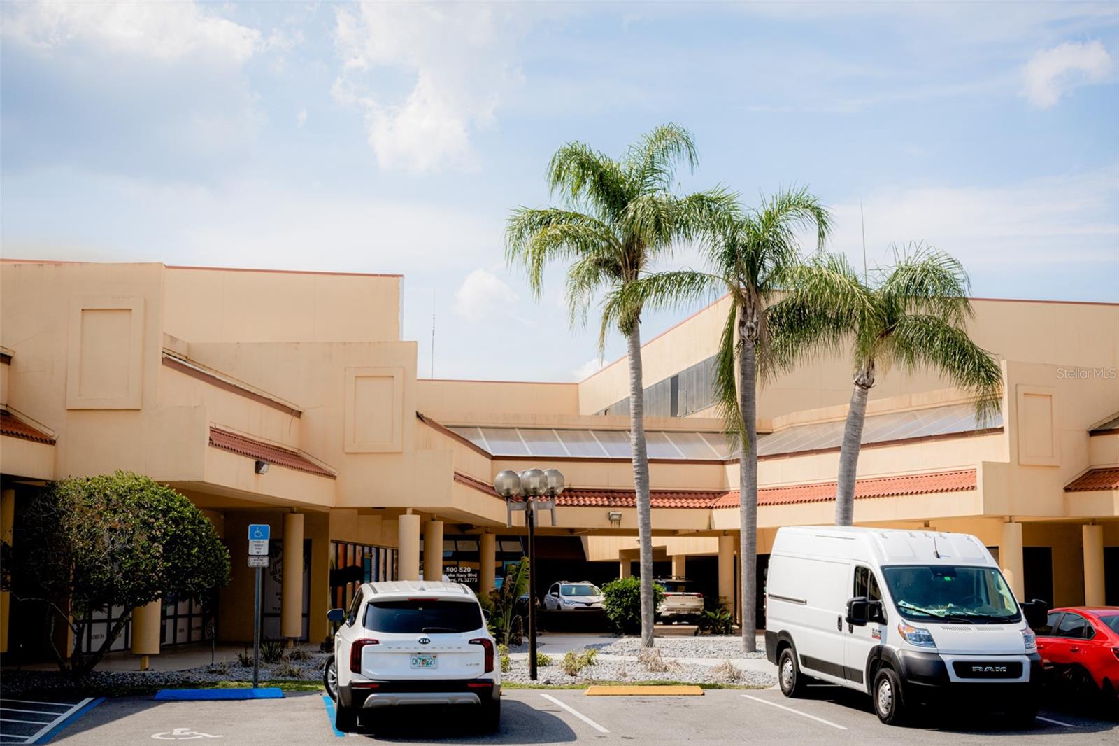 HIDDEN LAKE UNIT 1-A REV PLAT - Commercial Lease