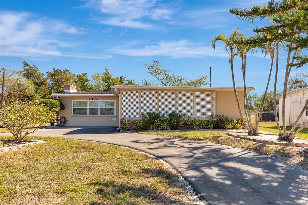 Photo of 5407 3rd Street W, Bradenton, FL 34207 (MLS # A4684382)