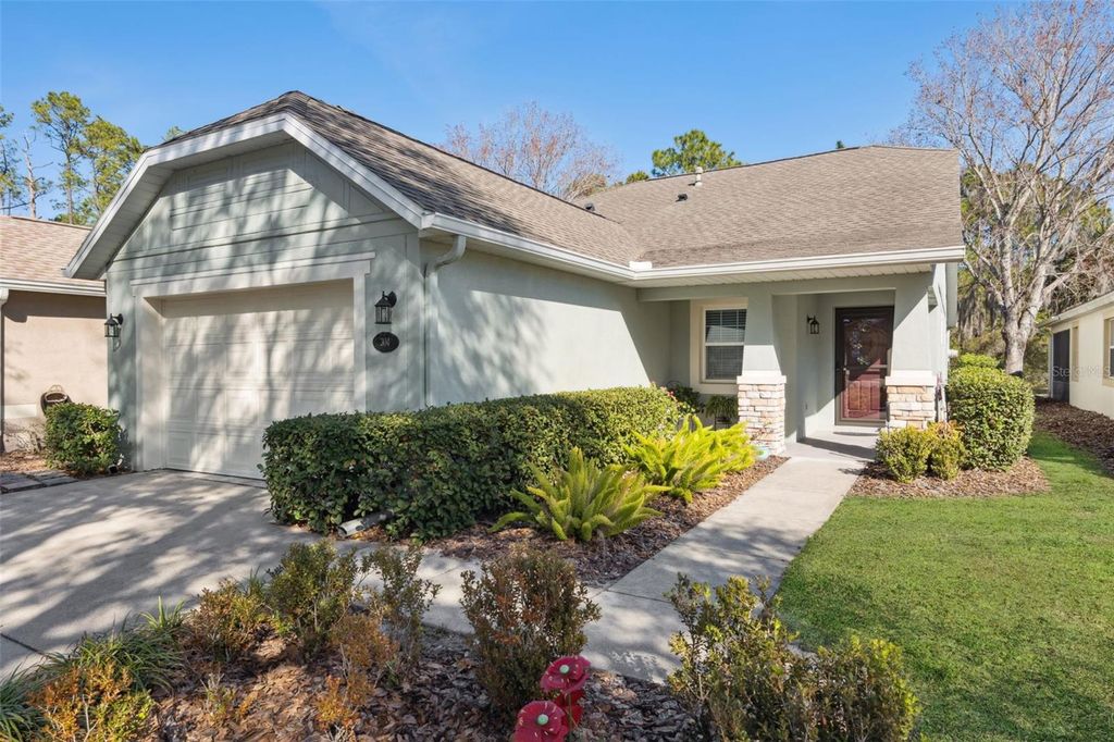 Photo of 304 Stonington Way, Deland, FL 32724 (MLS # O6383140)