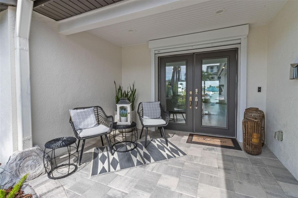 Photo of 1236 79th Street S, St Petersburg, FL 33707 (MLS # TB8431077)