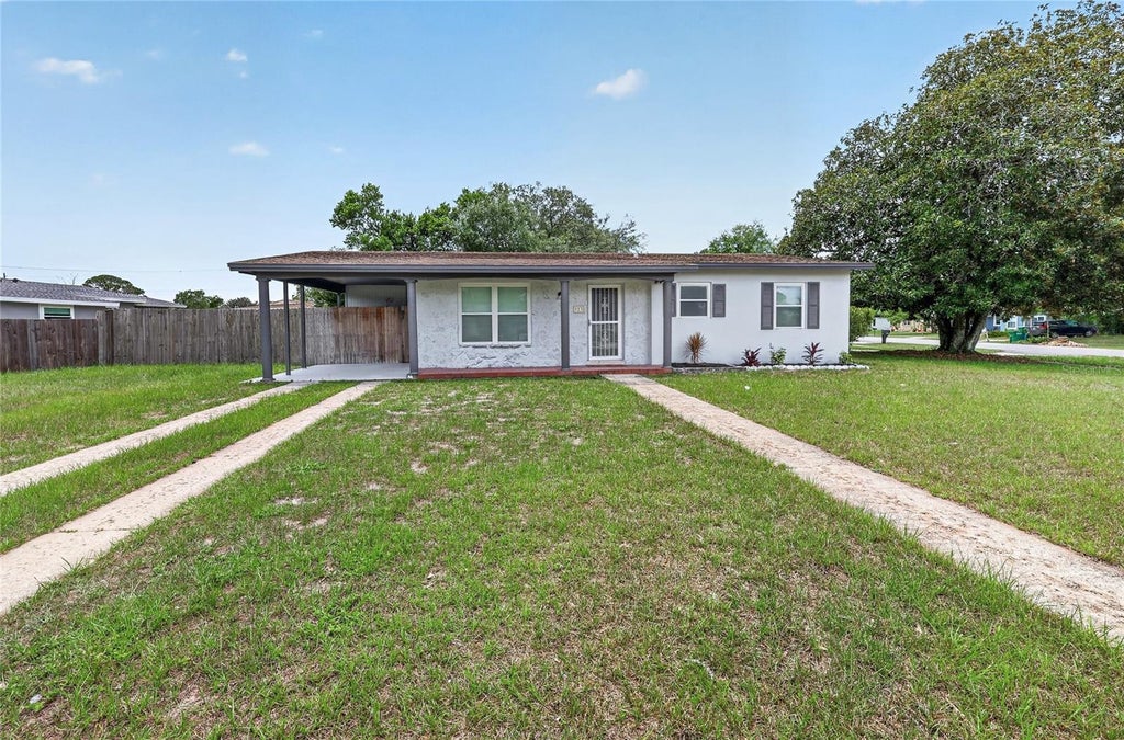 Photo of 923 Henderson Street, Deltona, FL 32725 (MLS # O6416055)