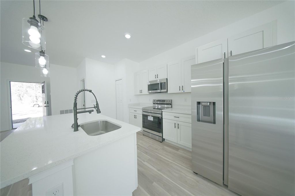 Photo of 13753 SW 79th Terrace Road, Ocala, FL 34473 (MLS # O6380411)