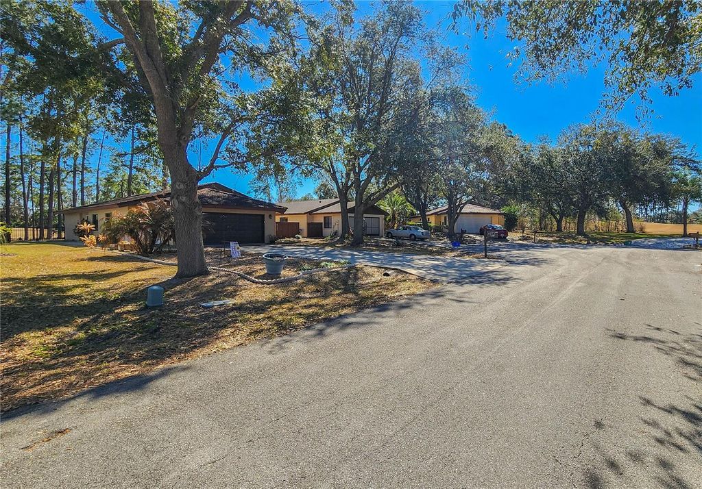 Photo of 31 Lago Vista Place, Palm Coast, FL 32164 (MLS # FC315828)