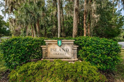 A home in PALM HARBOR