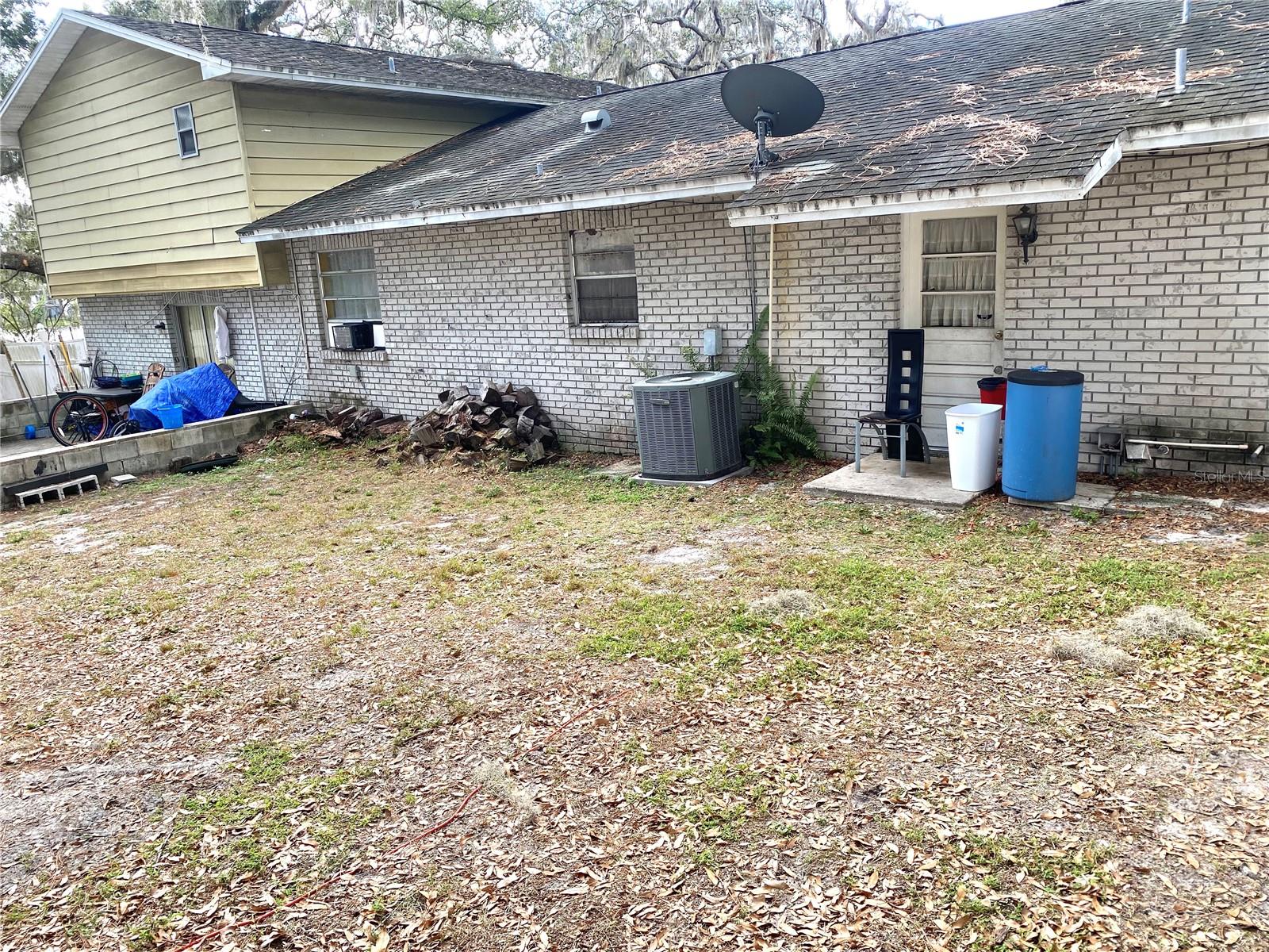 WOODFIELD RIVER OAKS - Residential