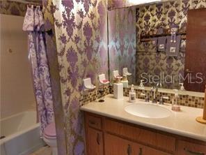 WOODFIELD RIVER OAKS - Residential