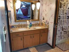 WOODFIELD RIVER OAKS - Residential