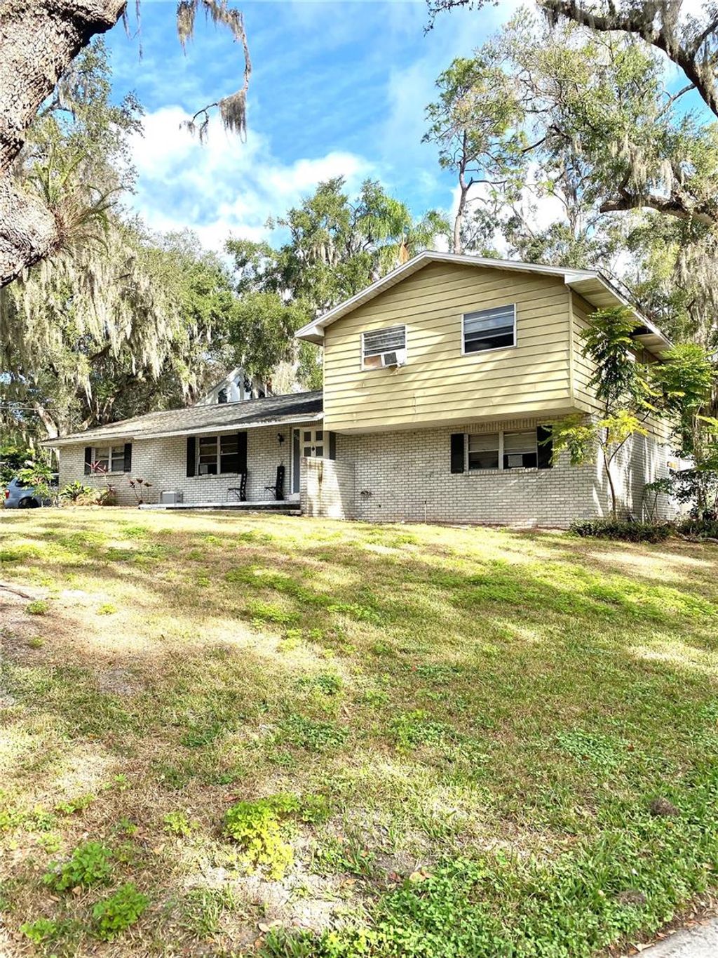 Photo of 8301 N River Oaks Court, Tampa, FL 33617 (MLS # TB8457888)