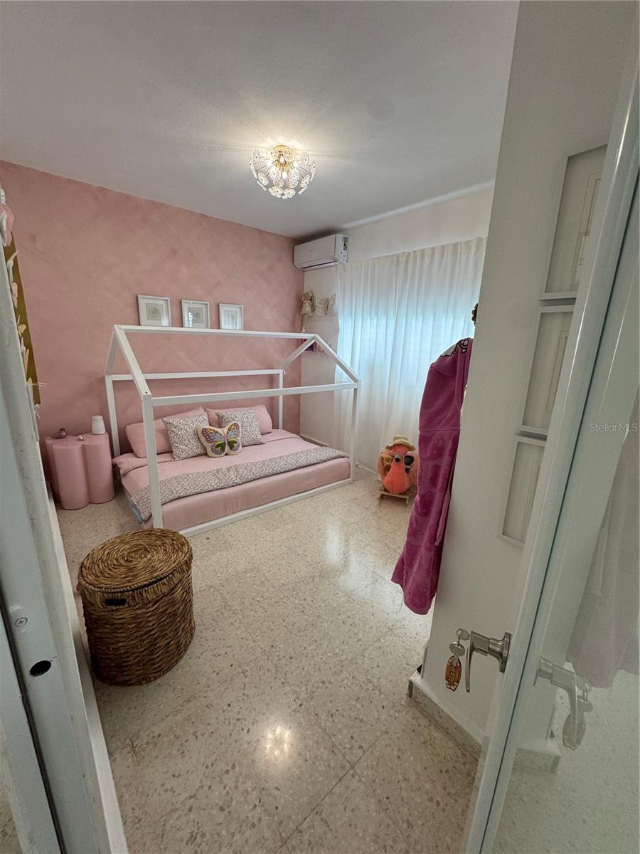 ALTAMIRA - Residential