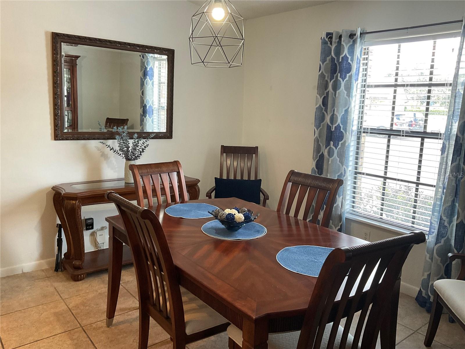 CARROLL OAKS - Residential Lease