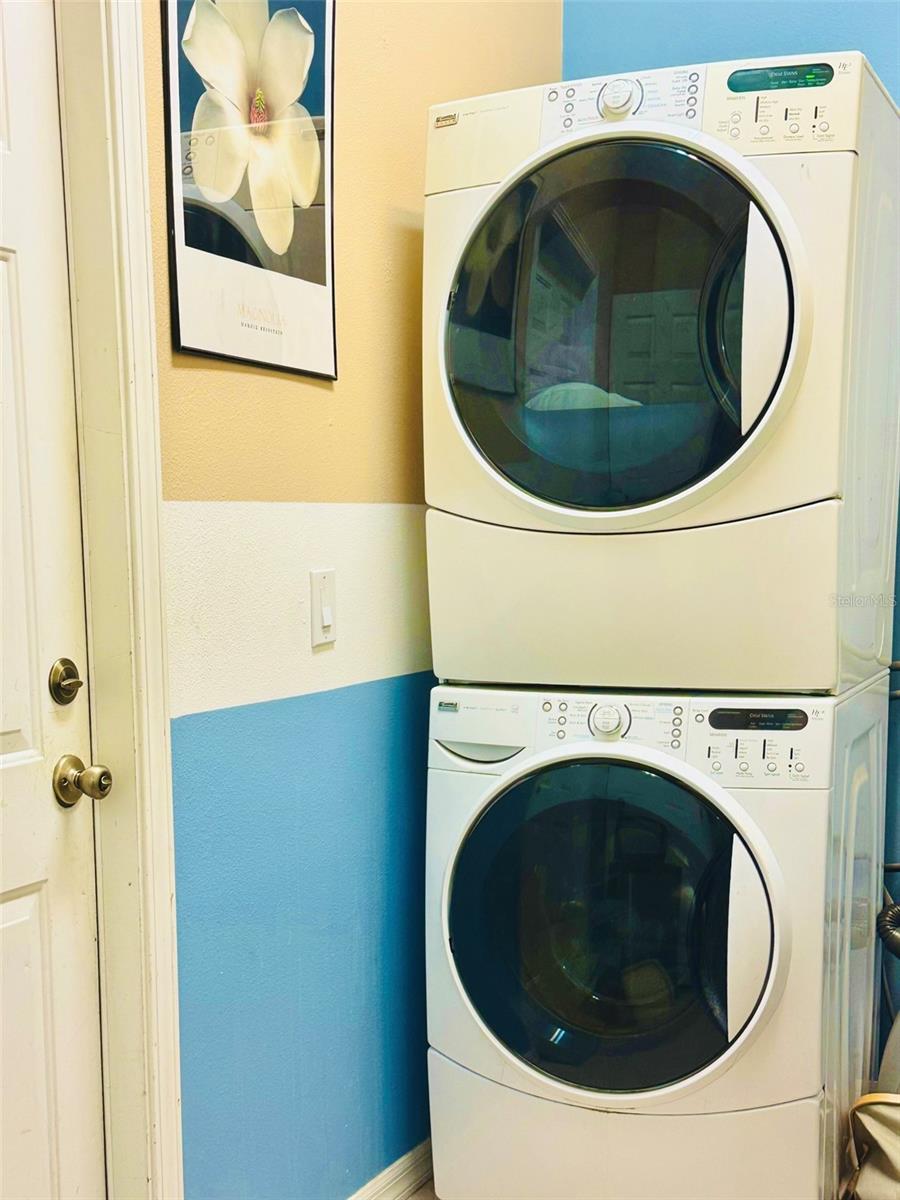 ROSA WOODS - Residential