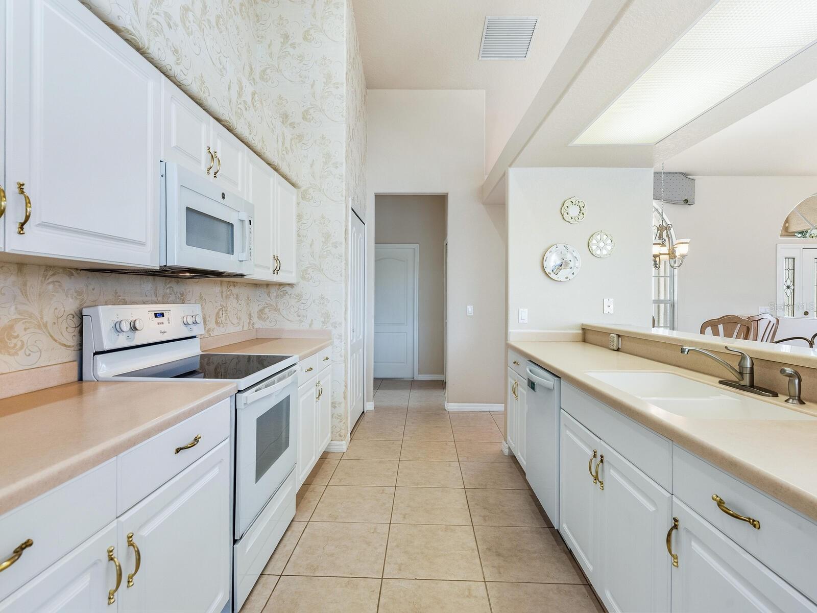 HIDDEN LAKES CLUB PH 1 - Residential