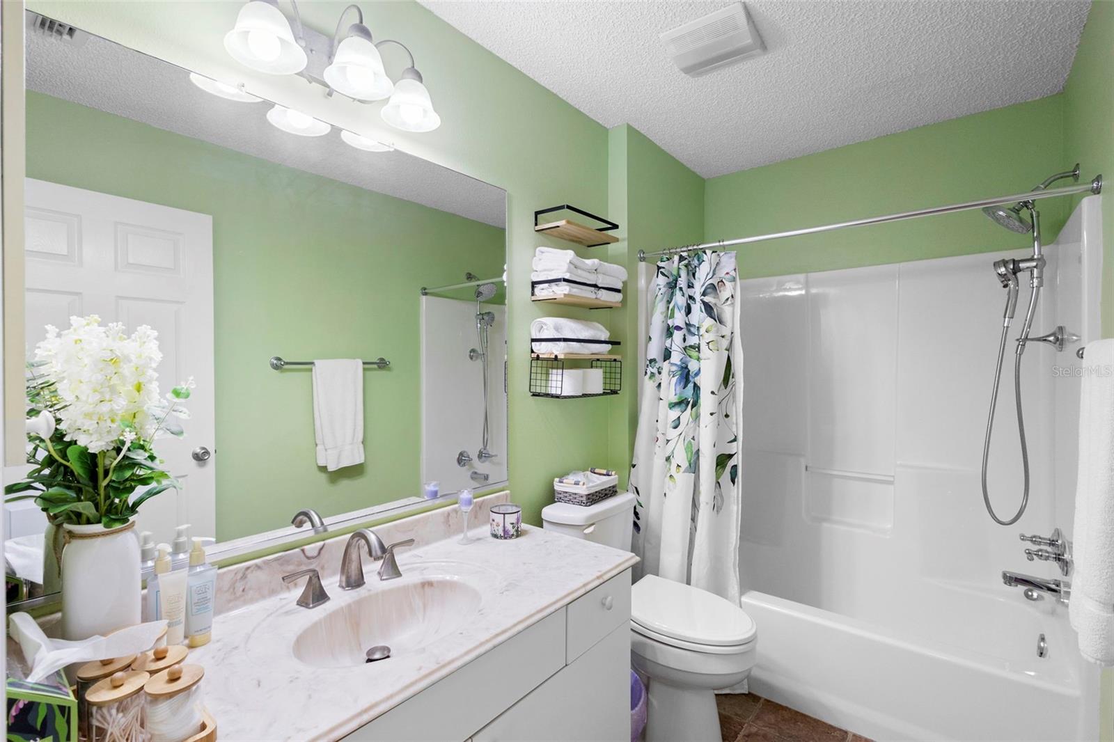 COURTYARD VILLAS - Residential