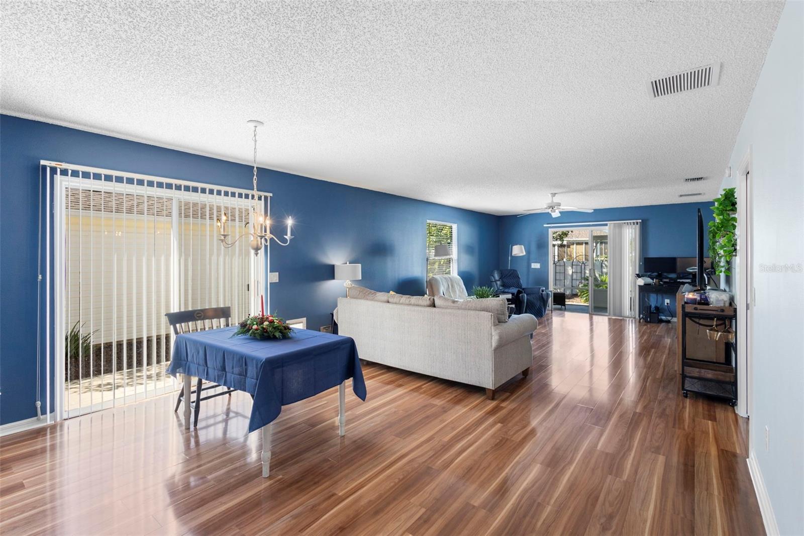 COURTYARD VILLAS - Residential