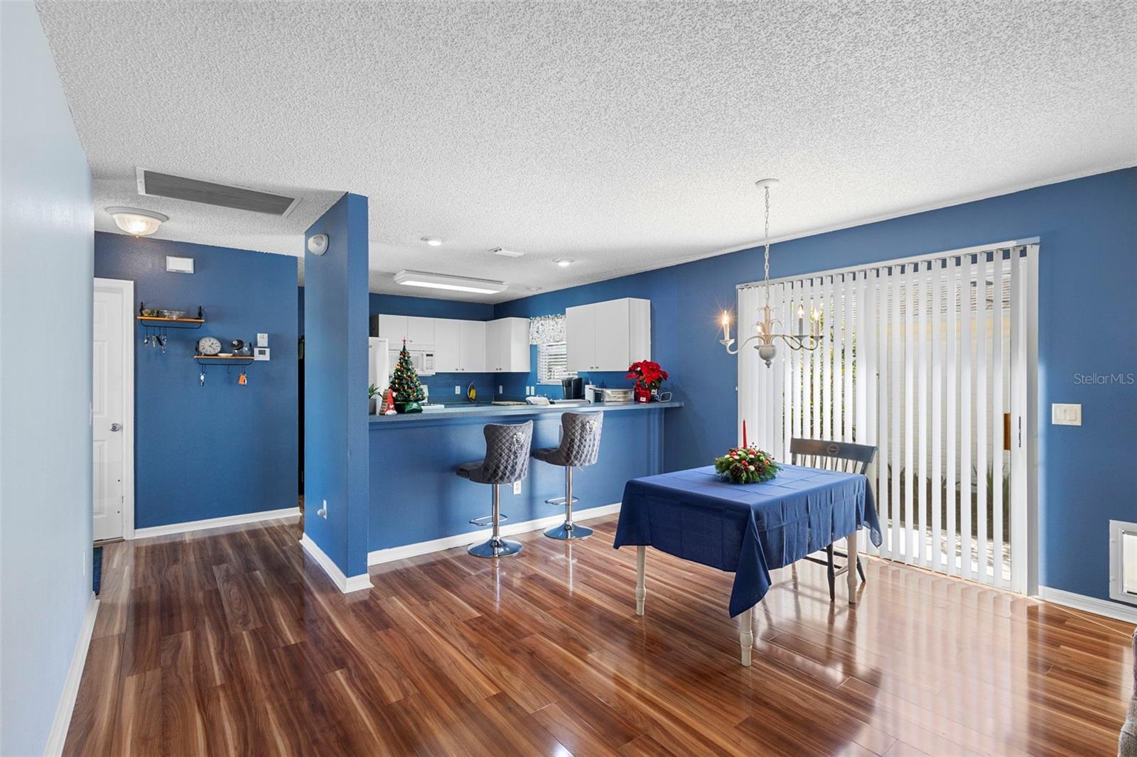 COURTYARD VILLAS - Residential